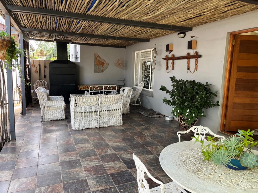 5 Bedroom Property for Sale in Theunissen Free State